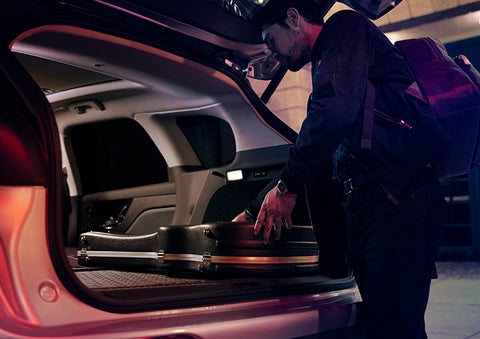 The driver of a 2024 Lincoln Corsair® SUV is shown selecting the drive mode. | Courtesy Lincoln in Altoona PA
