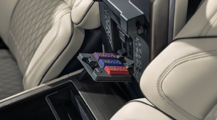 Digital Scent cartridges are shown in the diffuser located in the center arm rest. | Courtesy Lincoln in Altoona PA